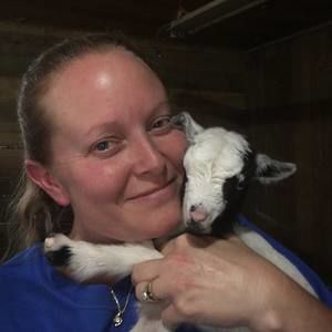 Meet your Posher, Angela